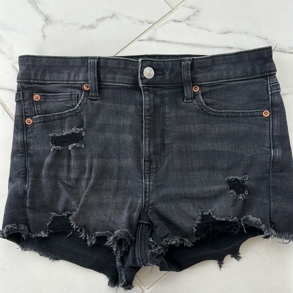 Gently used American Eagle size 4 jean shorts